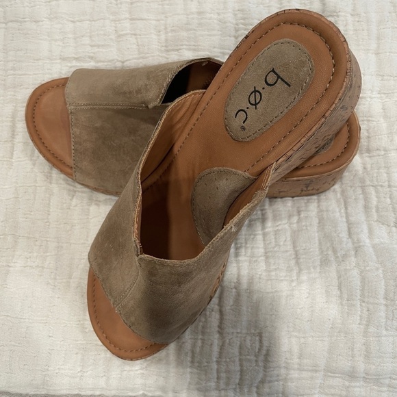 SUEDE Leather Wedge Slip on Sandal - Picture 2 of 3